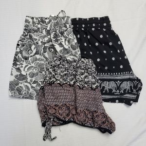 BUNDLE | 3 Pairs of Soft Loose Shorts